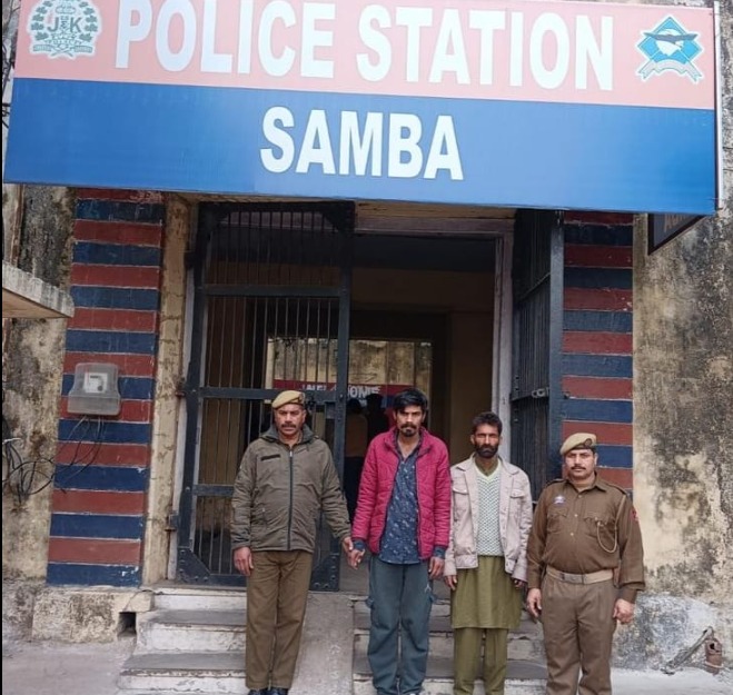 'Samba Police arrested 04 Bovine Smugglers, rescued 11 bovines, seized 03 vehicles'